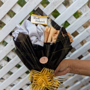 Customize Bouquet Black